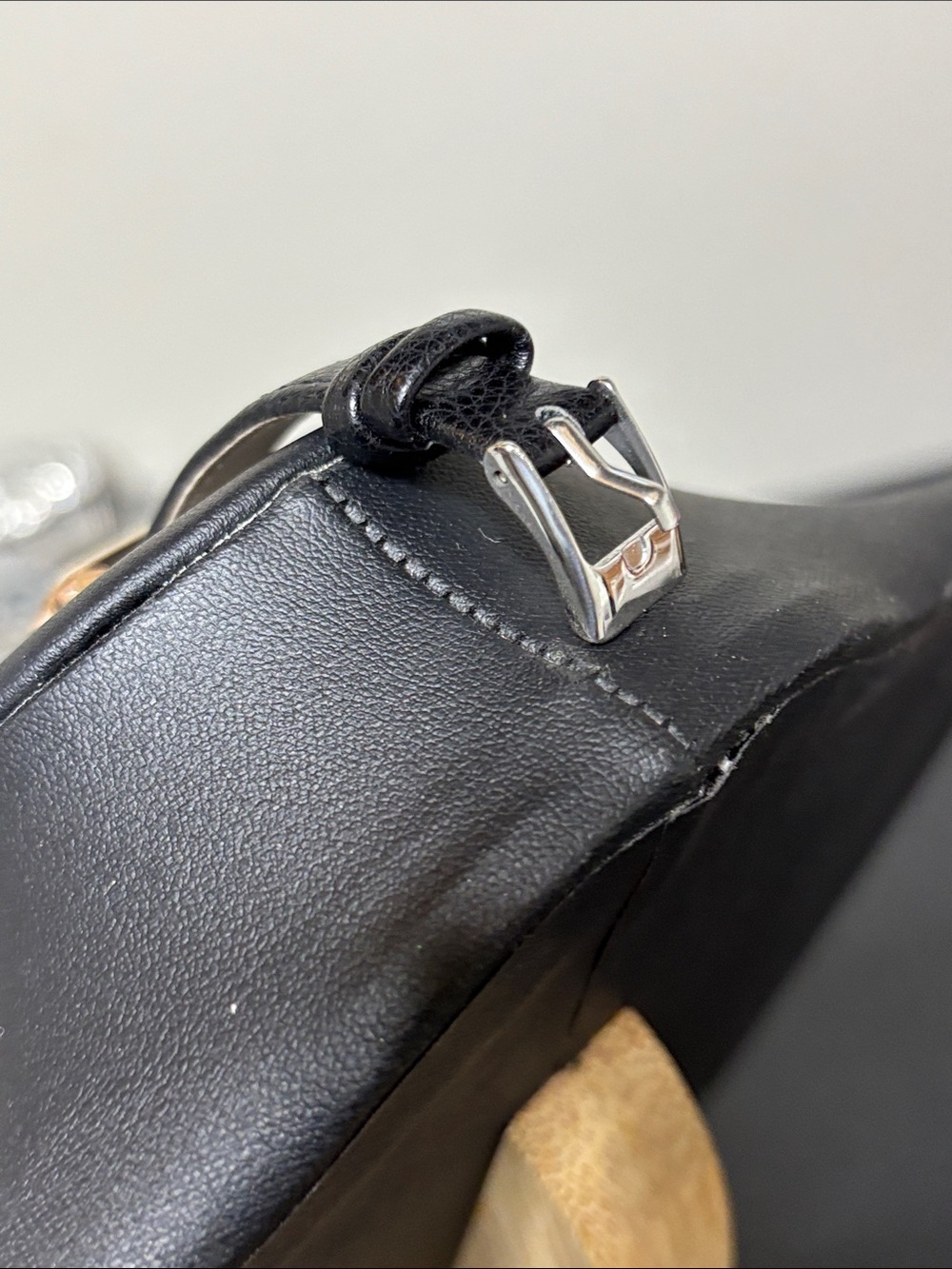Lucky Fox Black Leather Band WORKING Rectangle Watch - Picture 4 of 6